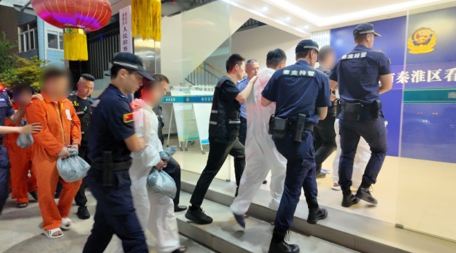 92人落网，1400余人被骗！特大封建迷信诈骗案进展→