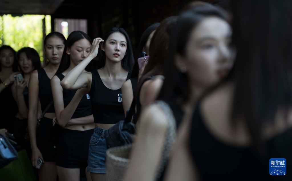 中国国际时装周（秋季）模特大面试拉开帷幕