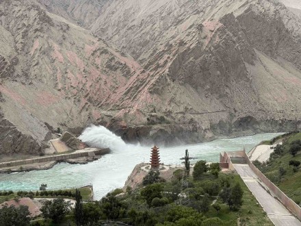 新疆乌鲁瓦提水利枢纽：为和田人民安居乐业护航