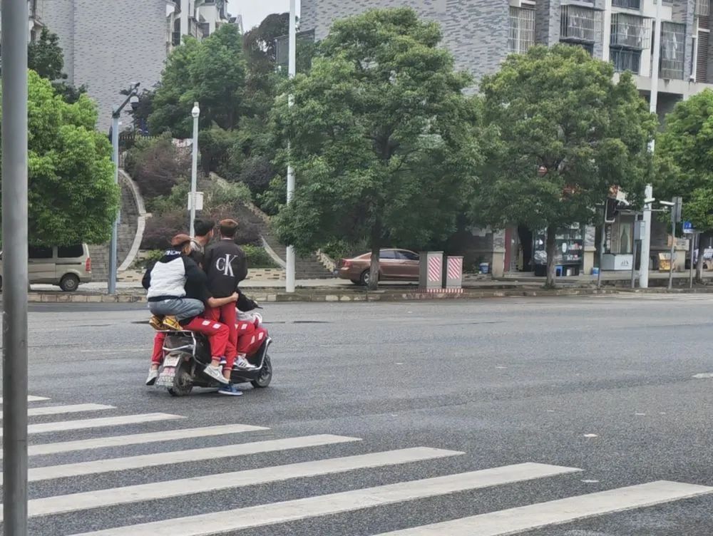 未成年人违规驾驶为何屡禁难止？