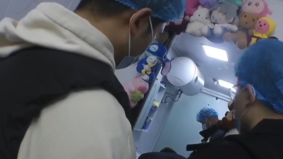 “我连猫都不如！”他竟为此痛杀女友，警方在卫生间发现一滴血