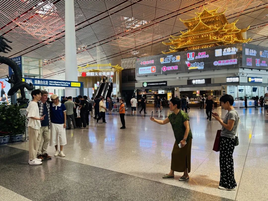 解锁 Beijing Travel!首都机场推出16条入境游服务举措 解锁 Beijing Travel!首都机场推出16条入境游服务举措