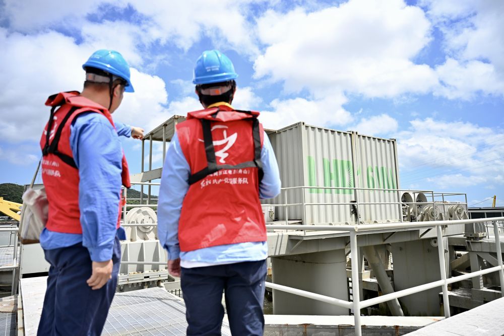 “潮涌”变“绿电” 浙江舟山兆瓦级潮流能发电工程稳定运行超八年 “潮涌”变“绿电” 浙江舟山兆瓦级潮流能发电工程稳定运行超八年