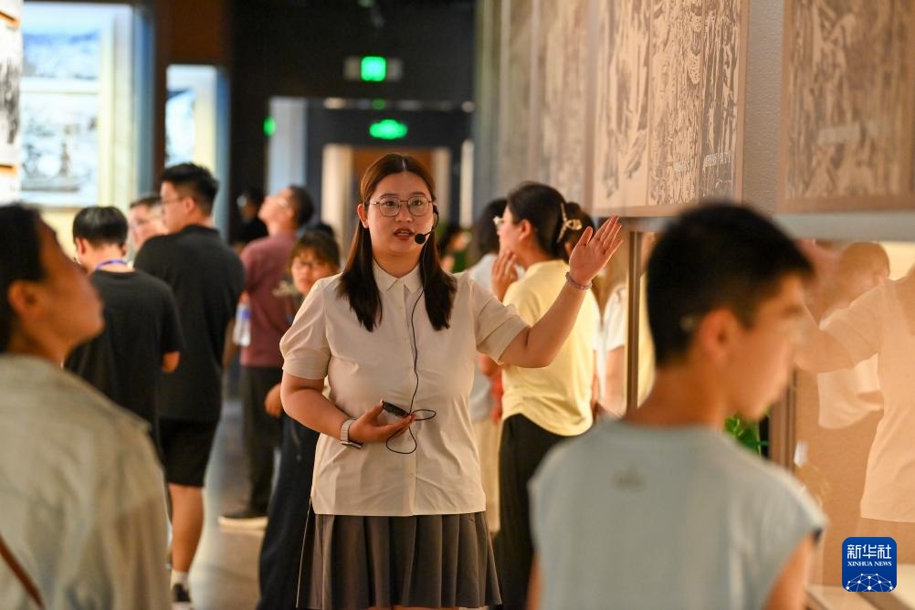 “00后”讲解员甄睿：将红色故事讲给更多人听