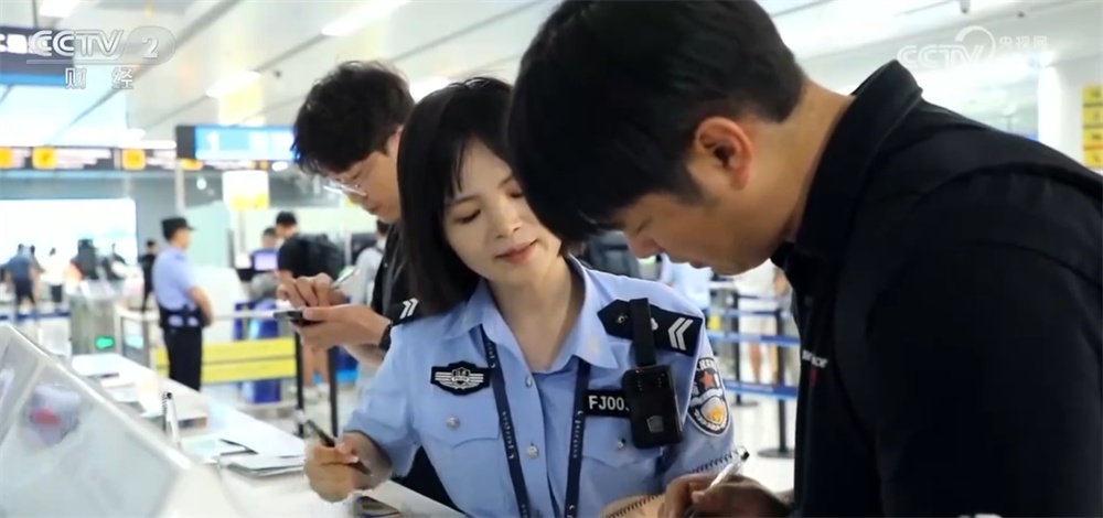 入境游、美食游、赛事游释放夏日消费活力 暑期经济“热”力全开