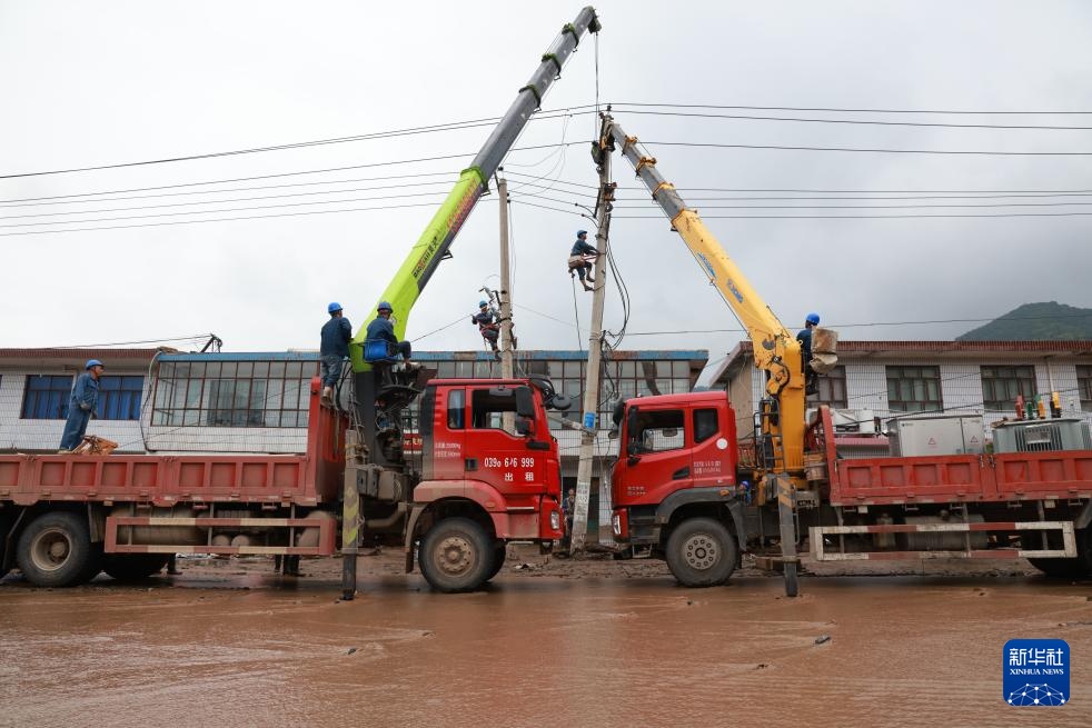 甘肃榆中强降雨引发山洪灾害 现场救援进行中