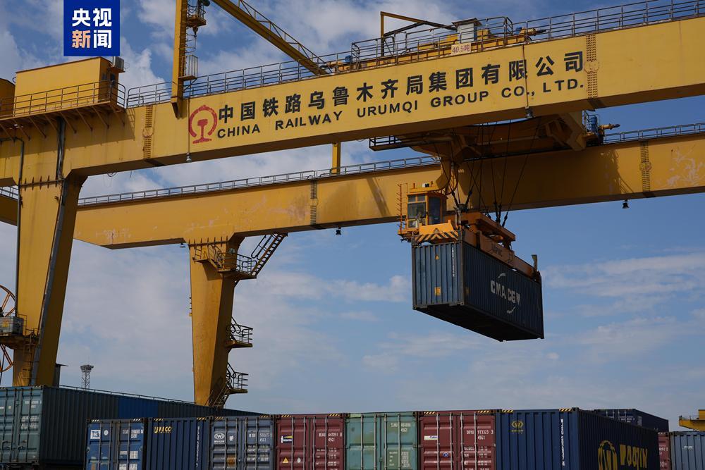创新高!今年霍尔果斯铁路口岸通行中欧中亚班列突破6000列 创新高!今年霍尔果斯铁路口岸通行中欧中亚班列突破6000列