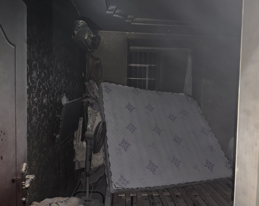 凌晨两点卧室爆炸了！男子洗澡出来傻眼