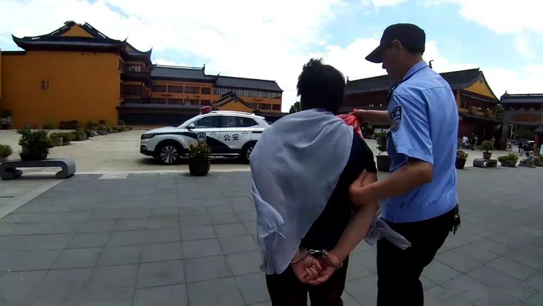 反向“功德无量” 反向“功德无量”