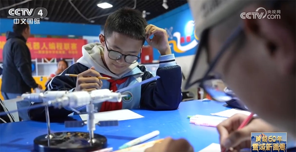 援藏接力“点亮”藏民新希望 他们接续奋斗擦亮高原小城崭新成色 援藏接力“点亮”藏民新希望 他们接续奋斗擦亮高原小城崭新成色