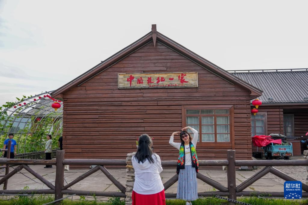 “神州北极”漠河“找北”避暑游火热 “神州北极”漠河“找北”避暑游火热