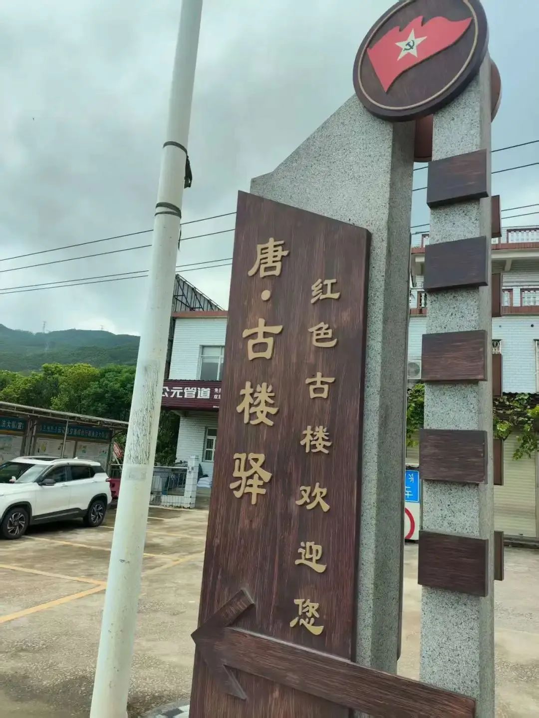 杭州20岁学霸小伙,独自坐公交去三亚!“体验奇妙又有趣” 杭州20岁学霸小伙,独自坐公交去三亚!“体验奇妙又有趣”