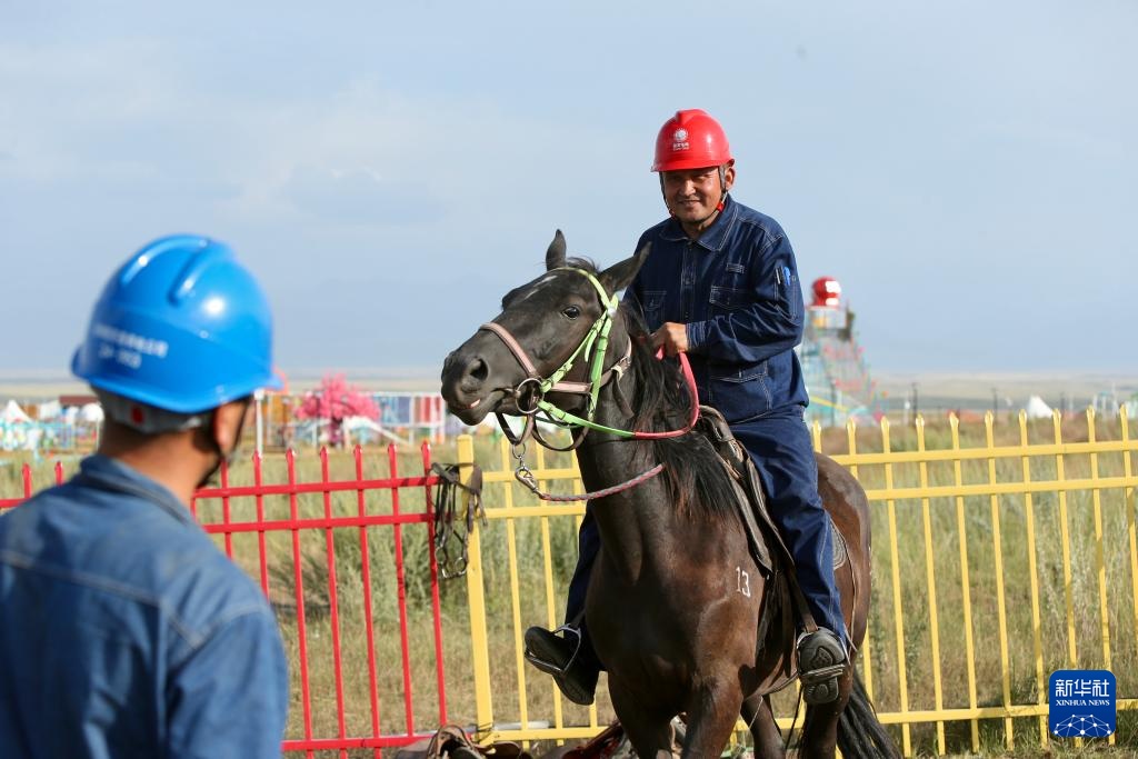 图片故事丨大山深处的“守光者”
