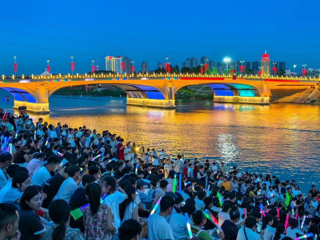 不是演唱会听不起，是身边的音乐会更有性价比