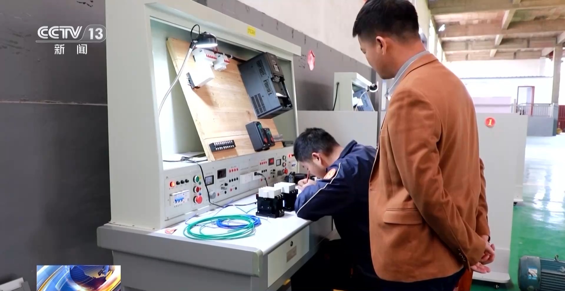 精准投喂“技能包” 结业即上岗 全国开展补贴性职业技能培训超512万人次