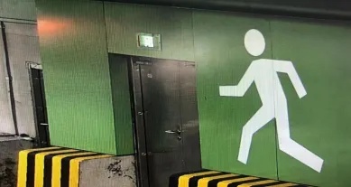 事发上海隧道！车辆自燃引发大片拥堵，临盆孕妇被堵在车流中…没想到还有这条密道