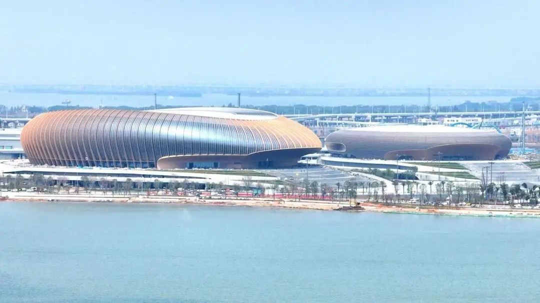 大湾区“海景体育馆”，今天迎赛事首秀