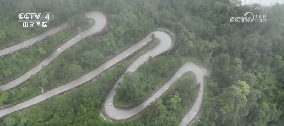 跨越60年 雪域新画卷 | 跨越千年隔绝 墨脱公路让“高原孤岛”变身美丽边城