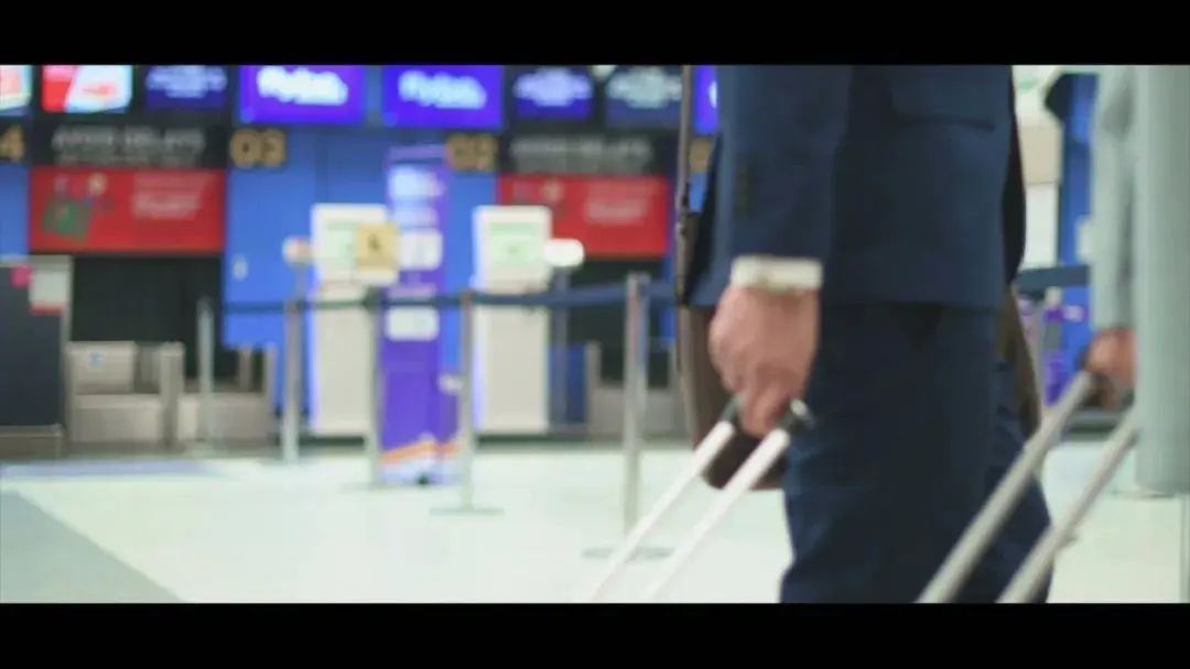 “温柔乡”变“仙人跳”,男子出国考察被境外间谍情报机关设计参谍,国安部曝光→ “温柔乡”变“仙人跳”,男子出国考察被境外间谍情报机关设计参谍,国安部曝光→