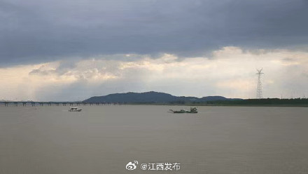 鄱阳湖水位跌破12米