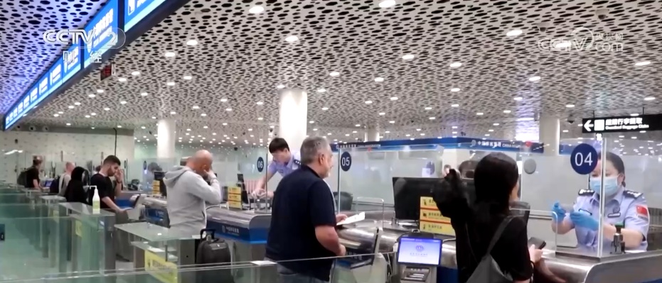 外国游客解锁“小众游”“定制游”新体验 沉浸式感受“大美中国”魅力