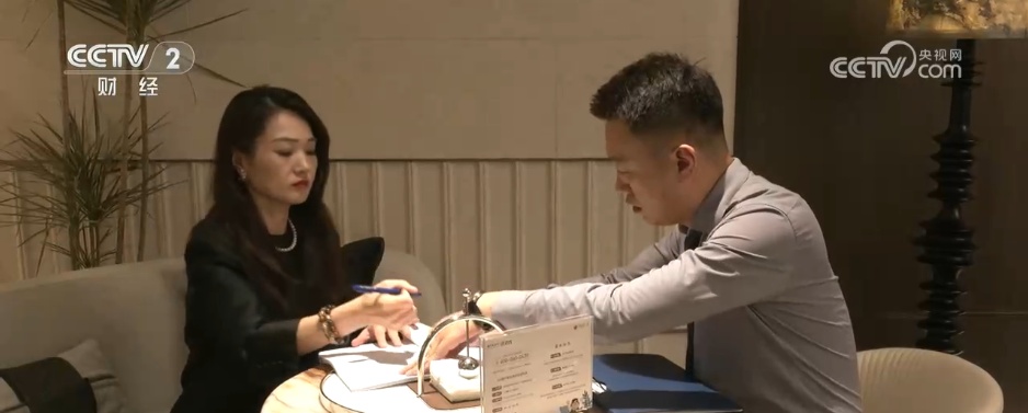 楼市政策“组合拳+大礼包”持续显效 房地产市场信心提振