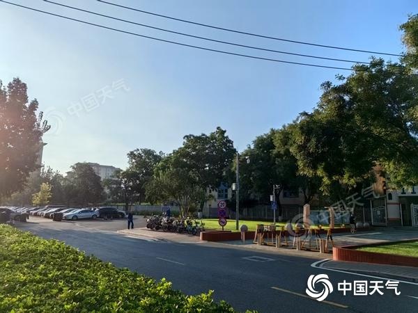 今明两天北京有分散性雷阵雨 闷热感持续注意防暑