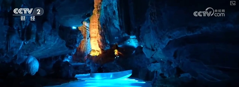 “清爽”文旅燃动暑期“热”经济 “网红”项目激活“逗留型旅游”活力