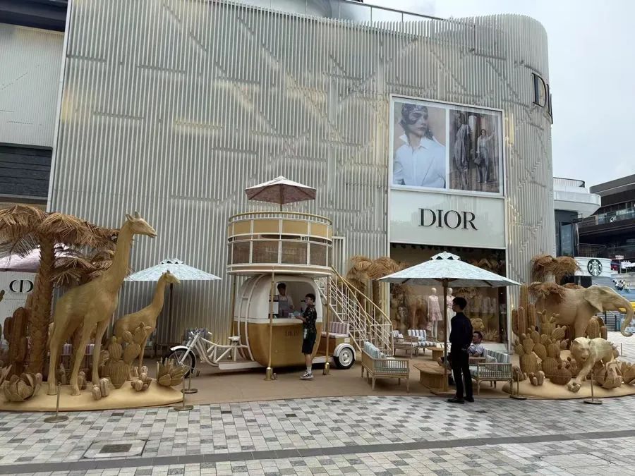 太突然!上海著名网红店宣布关门!曾经一号难求,一盒巧克力3200元! 太突然!上海著名网红店宣布关门!曾经一号难求,一盒巧克力3200元!