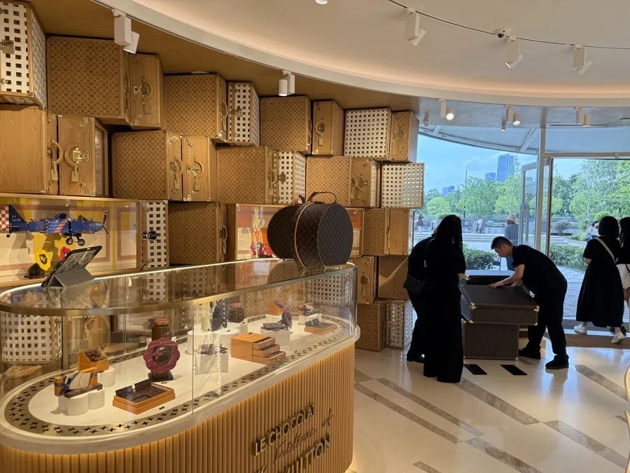 太突然!上海著名网红店宣布关门!曾经一号难求,一盒巧克力3200元! 太突然!上海著名网红店宣布关门!曾经一号难求,一盒巧克力3200元!