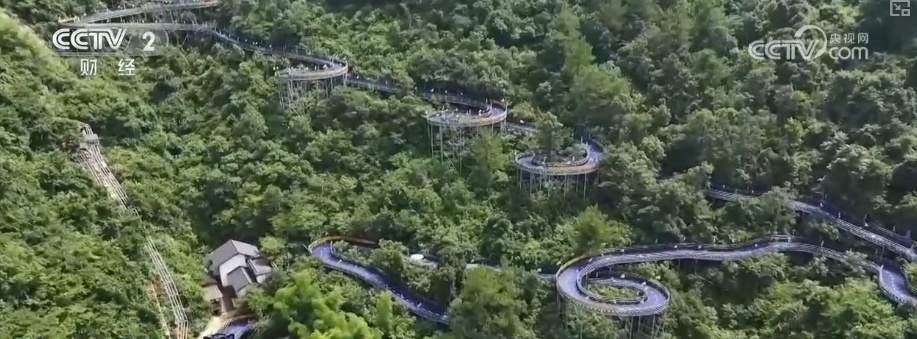 “清爽”文旅燃动暑期“热”经济 “网红”项目激活“逗留型旅游”活力