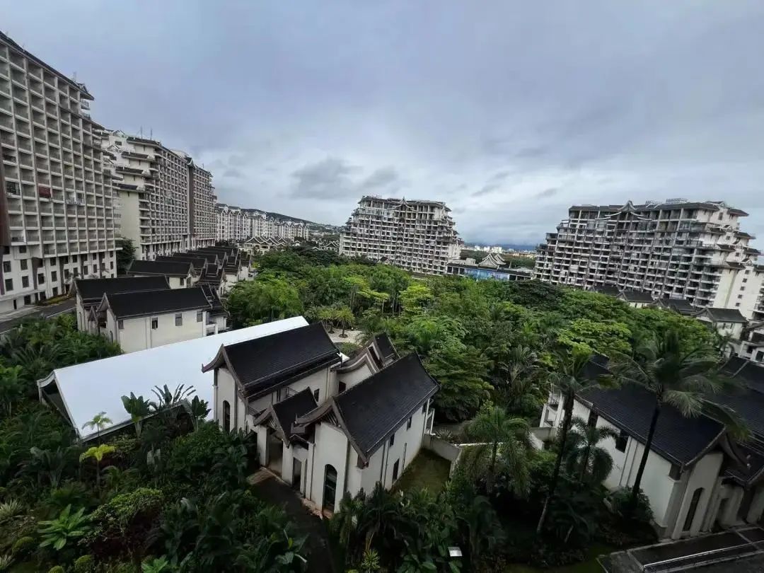 6岁女童酒店戏水池身亡，“多人合力仍拖拽不动”