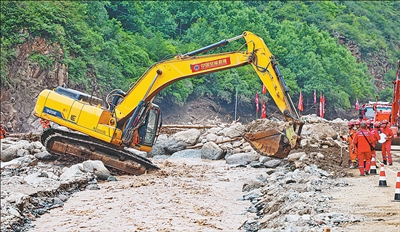 甘肃兰州市榆中县因灾受损公路全部抢通