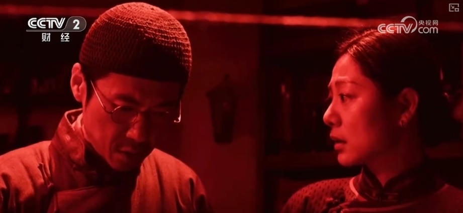 情感共鸣释放转化力！大时代里的家国情怀在当代观众心里显影成像