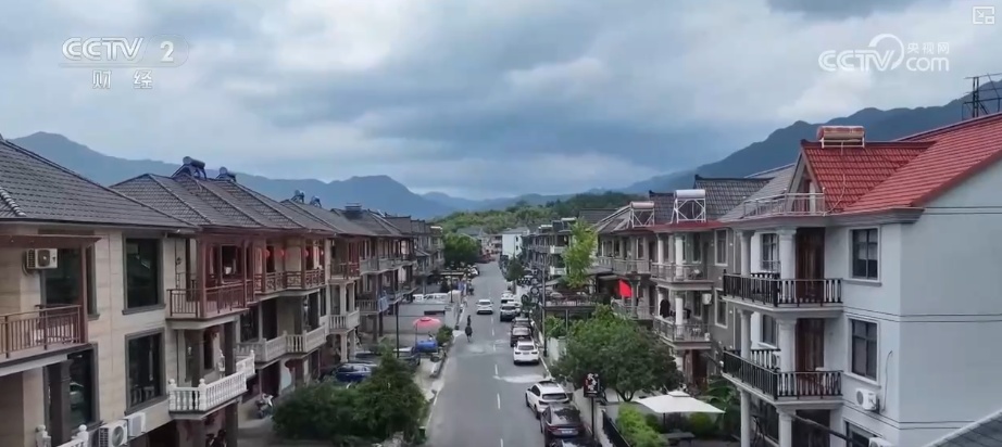 “清爽”文旅燃动暑期“热”经济 “网红”项目激活“逗留型旅游”活力