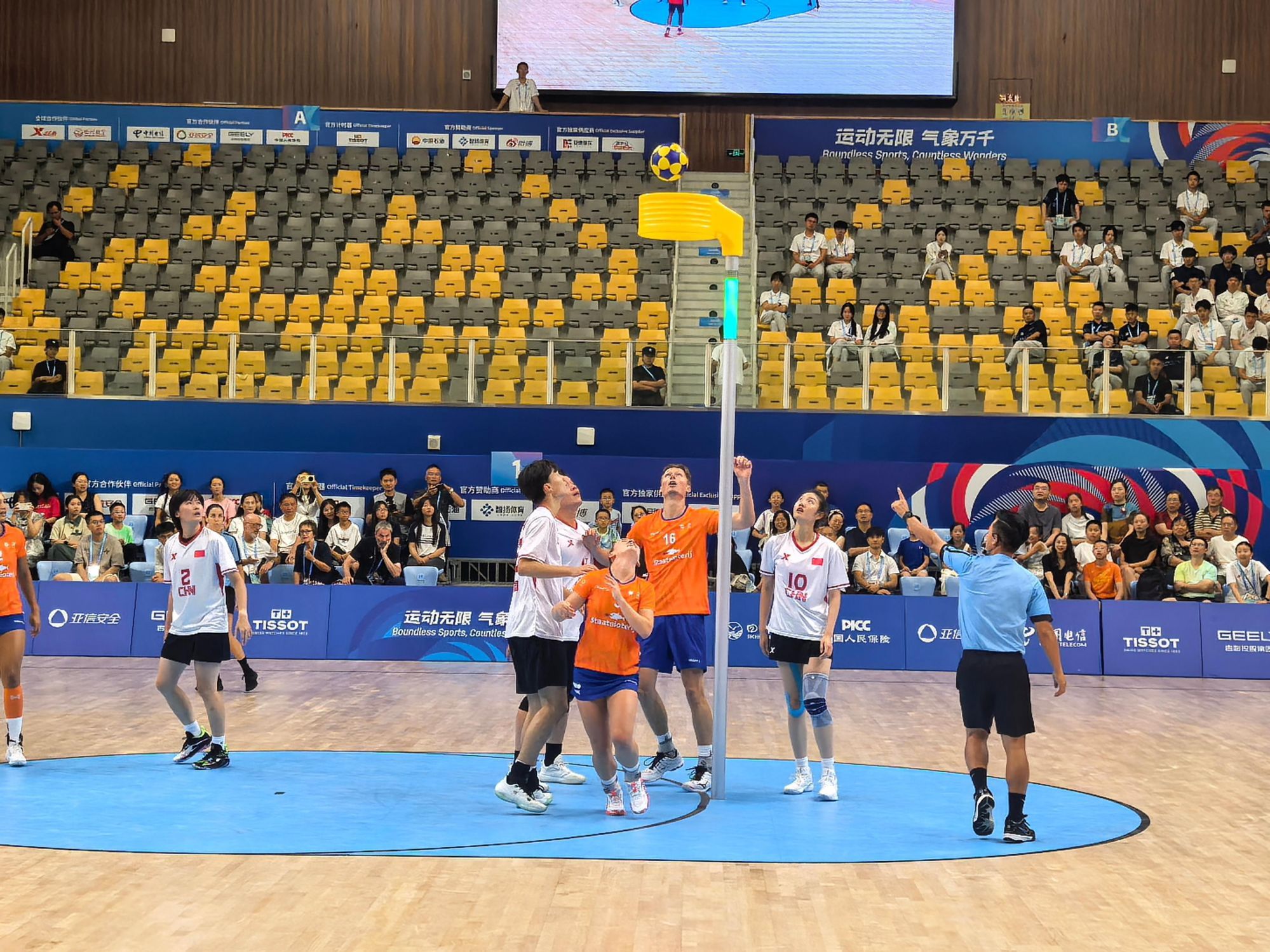 成都世运会丨男女混打还零身体对抗？荷球是这样的球