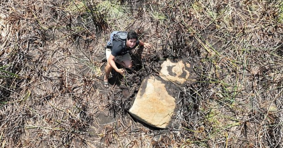 复活节岛湖底惊现新摩艾雕像，或改写800年孤岛传说