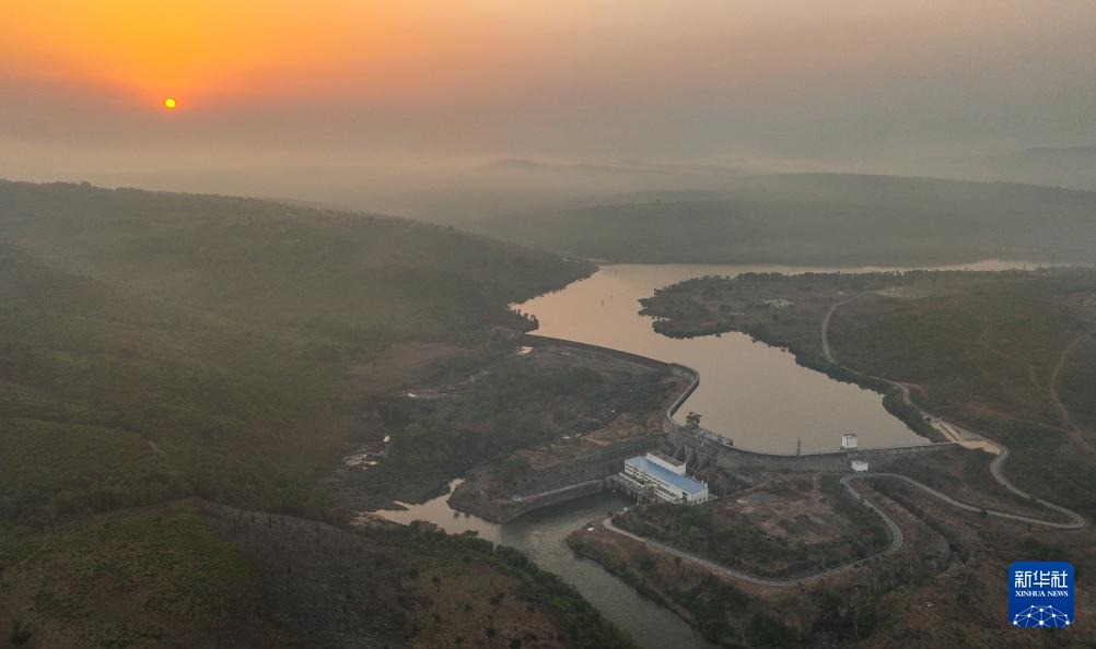 几内亚凯乐塔水电站:印在货币上的中几能源合作标志 几内亚凯乐塔水电站:印在货币上的中几能源合作标志