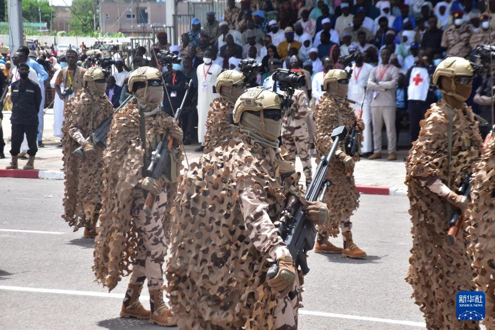 乍得举行庆祝独立65周年活动