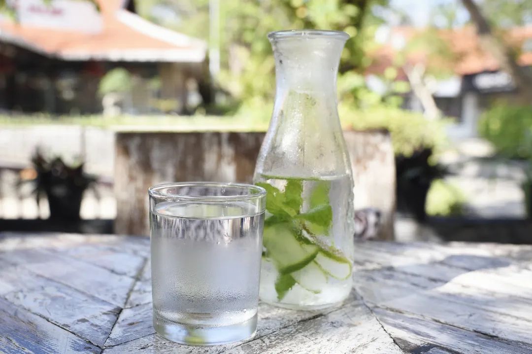 上海出品的这部爆火电影，一个桥段让无数人泪目，但其中也有“大学问”！