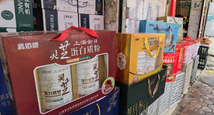 记者调查医院周边畅销的“蛋白质粉”！有的每百克仅含2.9克蛋白质