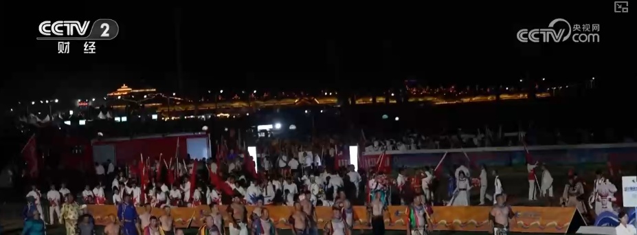 聚人气、消费旺！“城市夜宴”“票根经济”“赛事经济”激活夏日经济澎湃活力