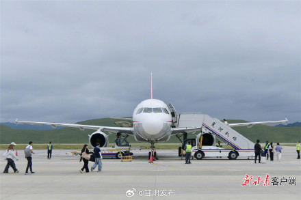 “铁公机”齐发力 甘南州崇山峻岭铺坦途