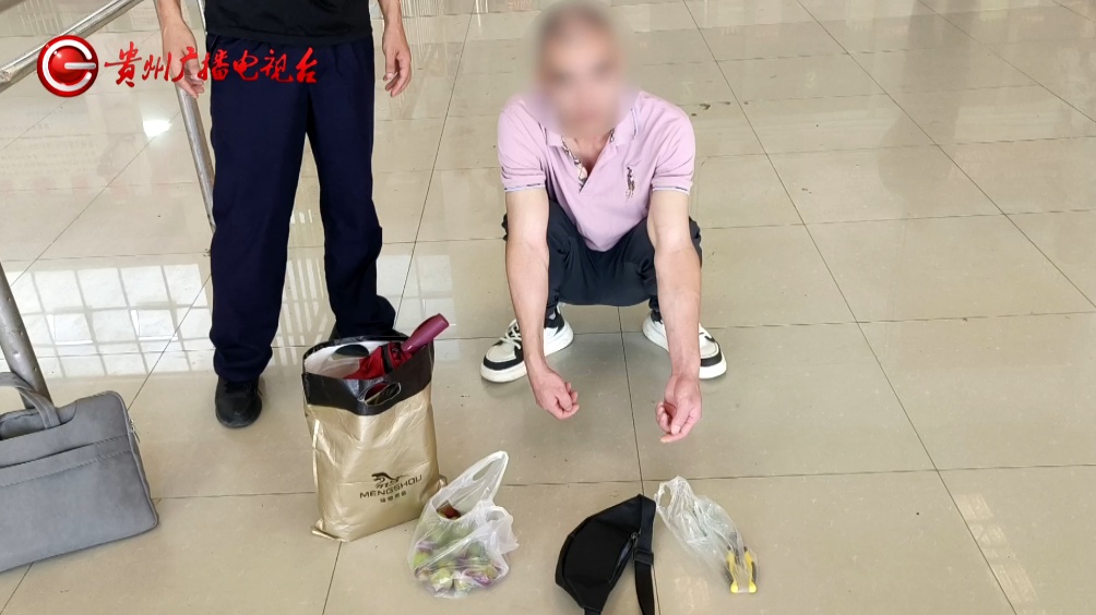 现实版“掩耳盗铃”？男子入室盗窃发现监控，接下来的举动让人意想不到