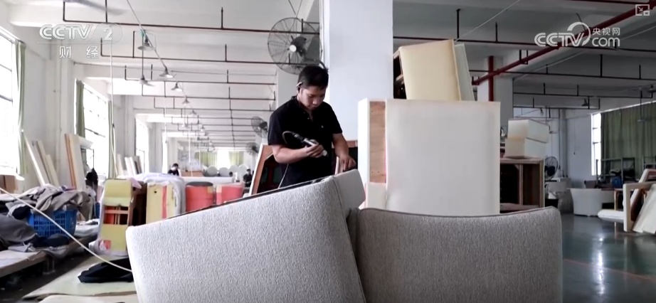 买！买！买！国产家具凭“硬核产业链+高时效交货服务+过硬产品”圈粉海外消费者