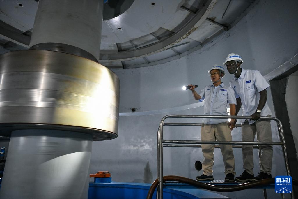 几内亚凯乐塔水电站:印在货币上的中几能源合作标志 几内亚凯乐塔水电站:印在货币上的中几能源合作标志