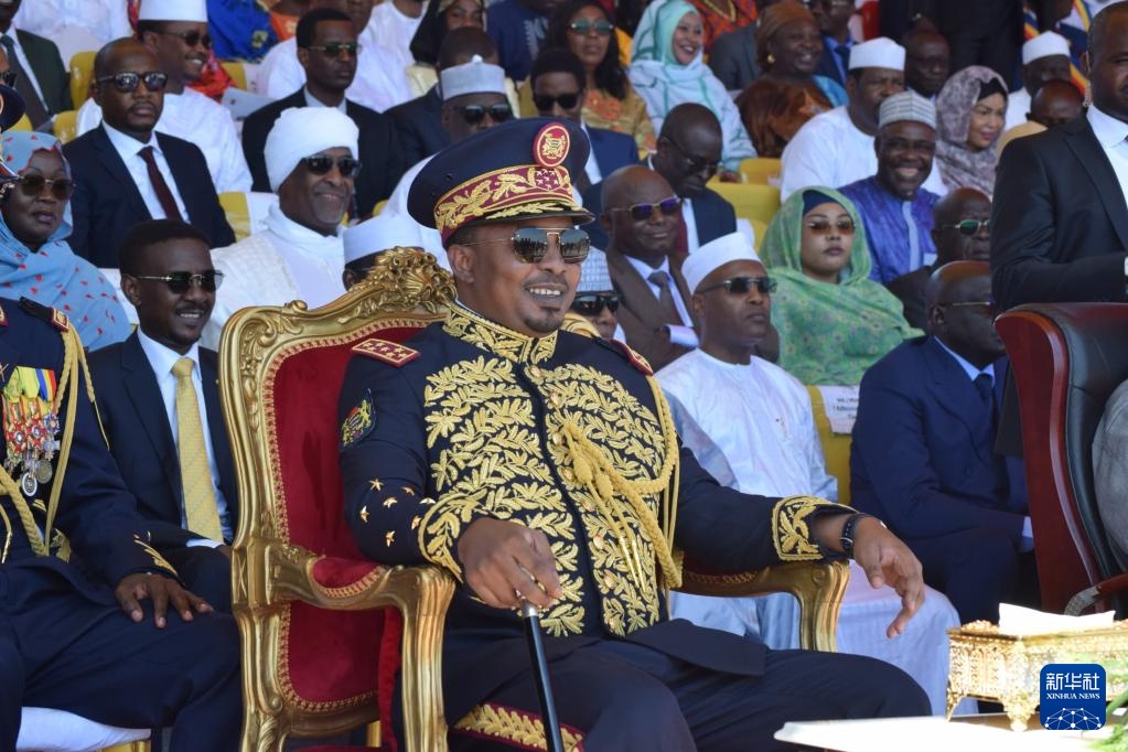 乍得举行庆祝独立65周年活动