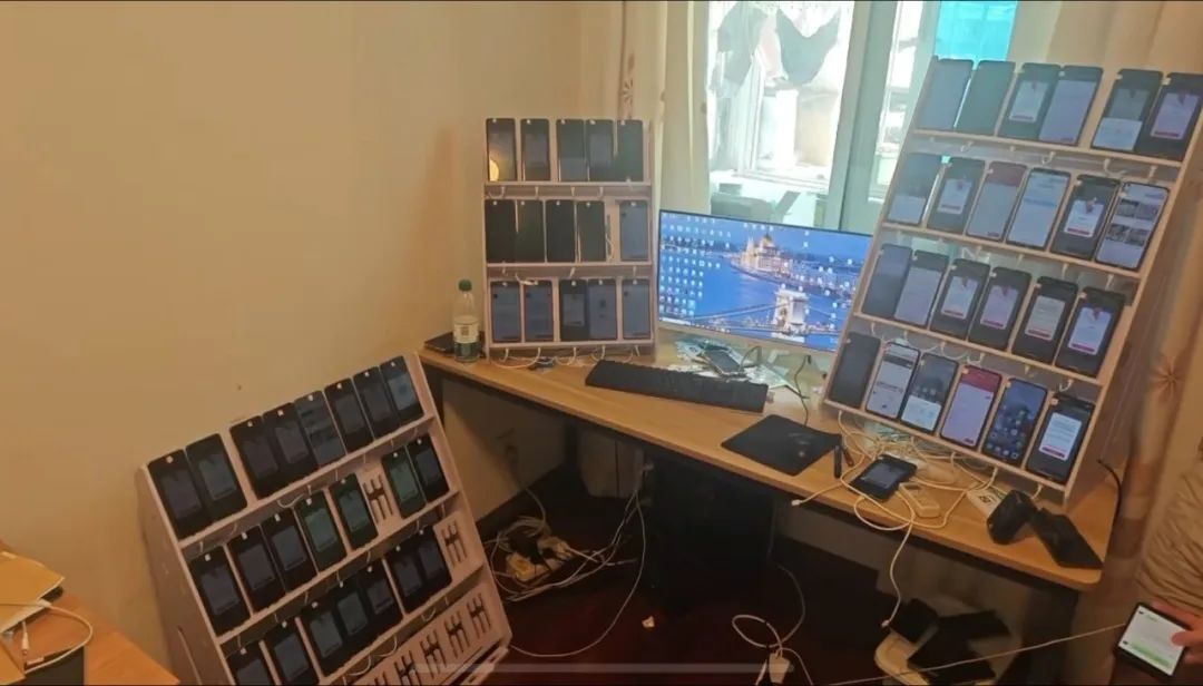 上海警方捣毁一利用“外挂”软件抢购演唱会门票非法牟利的犯罪团伙 上海警方捣毁一利用“外挂”软件抢购演唱会门票非法牟利的犯罪团伙