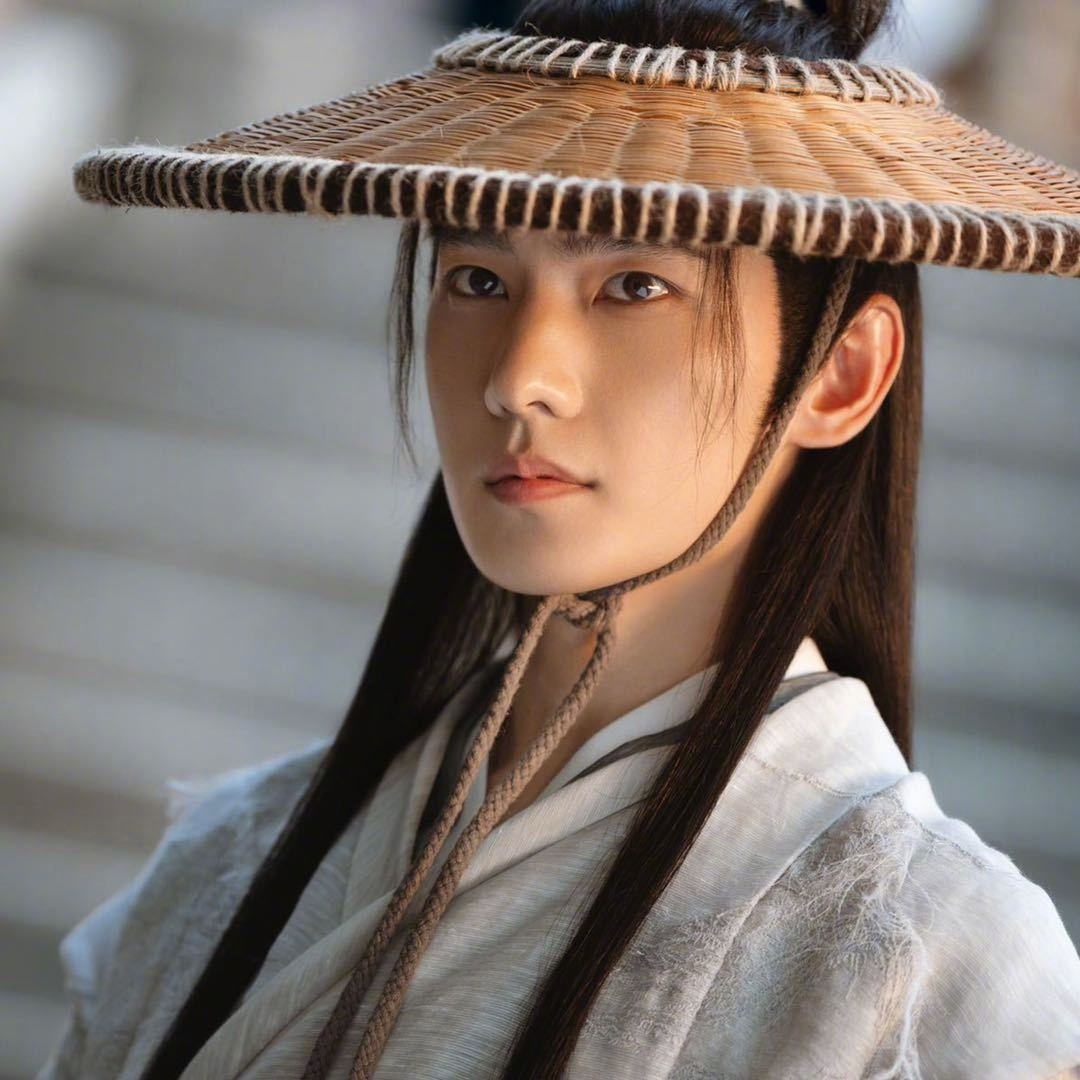 热搜第一！杨洋为新戏减重20斤，否认停工，“不喜欢我我就少出现”