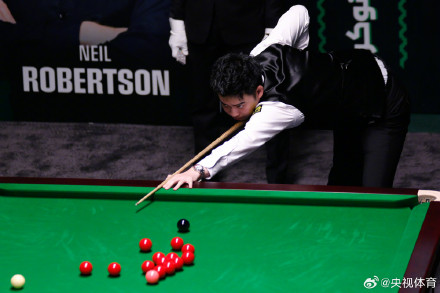 中国4人晋级斯诺克沙特赛16强